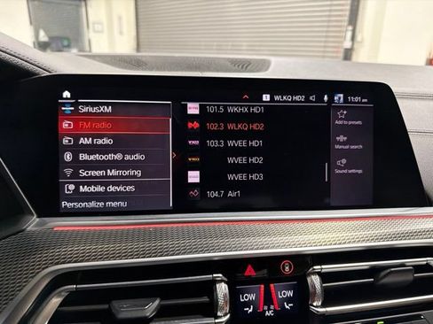 Used 2021 BMW X5 xDrive40i w/ M Sport Package AWD/4WD image 22