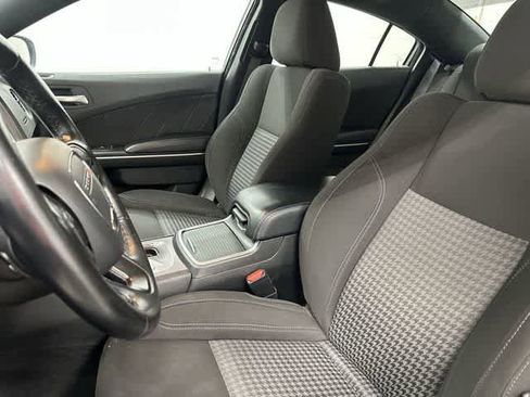 Used 2023 Dodge Charger SXT RWD image 10