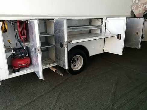 Used 2015 Ford E-450 and Econoline 450 Super Duty w/ Power Windows & Locks Group image 13