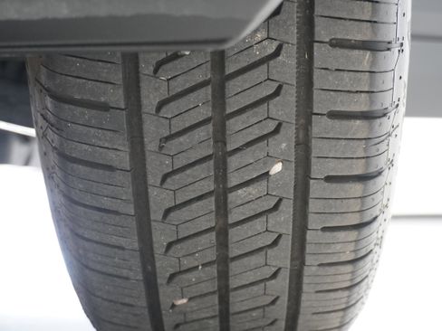 Used 2022 Toyota RAV4 LE image 25