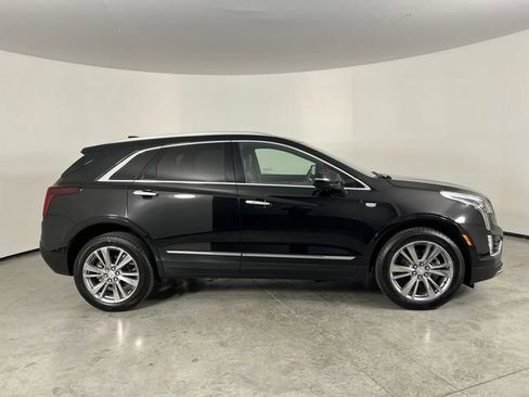 Certified 2023 Cadillac XT5 Premium Luxury w/ Platinum Package AWD/4WD image 9