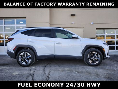 Certified 2025 Hyundai Tucson SEL image 2