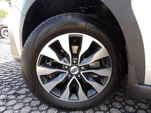 Used 2024 Subaru Outback Limited AWD/4WD image 31