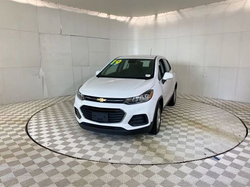 Used 2019 Chevrolet Trax LS FWD image 20