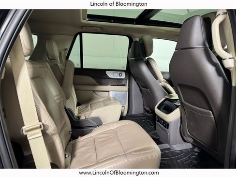 Used 2022 Lincoln Navigator Reserve image 20