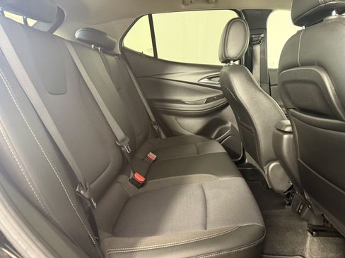 Used 2022 Buick Encore GX Preferred w/ Cold Weather Comfort Package AWD/4WD image 13