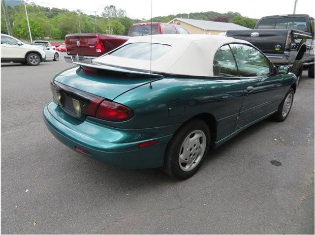Used 1997 Pontiac Sunfire SE w/ Opt Pkg 3 FWD image 12