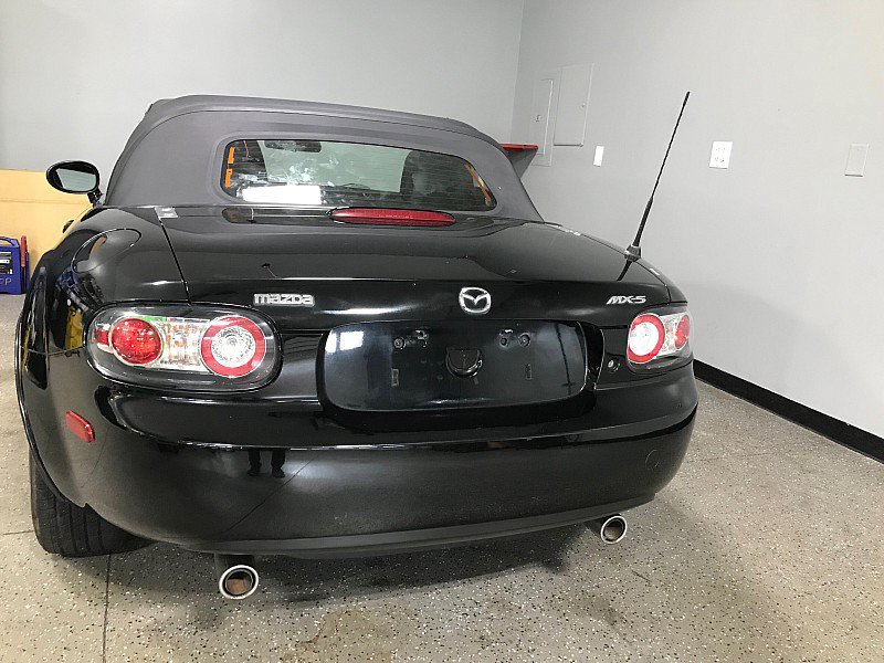 Used 2007 MAZDA MX-5 Miata Sport RWD image 8