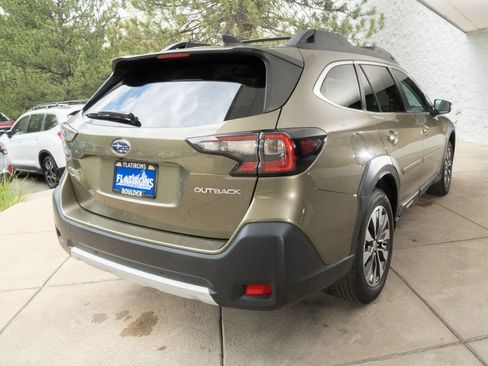 Used 2024 Subaru Outback Limited AWD/4WD image 6