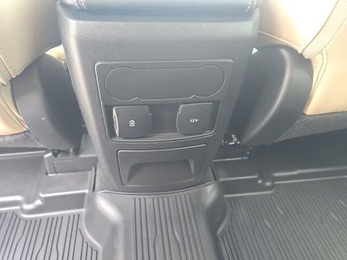 Certified 2023 Ford Explorer XLT w/ Equipment Group 202A AWD/4WD image 13