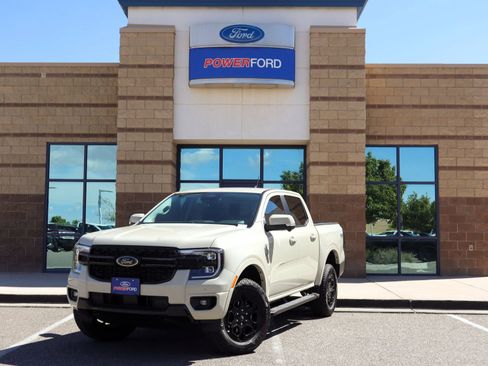 Used 2025 Ford Ranger Lariat w/ FX4 Off-Road Package image 2