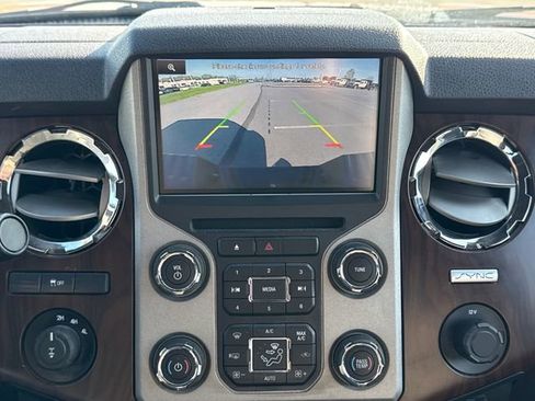 Used 2015 Ford F350 Lariat w/ Lariat Interior Package image 30