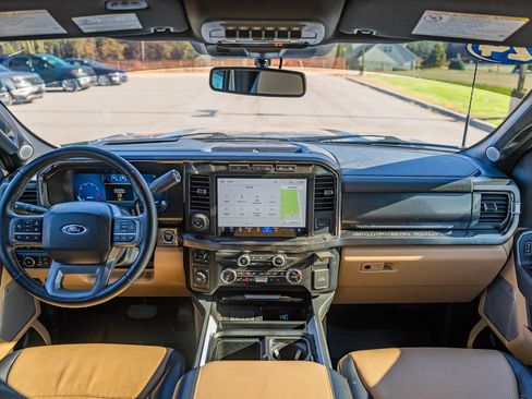 Certified 2024 Ford F250 Lariat w/ Lariat Ultimate Package image 22