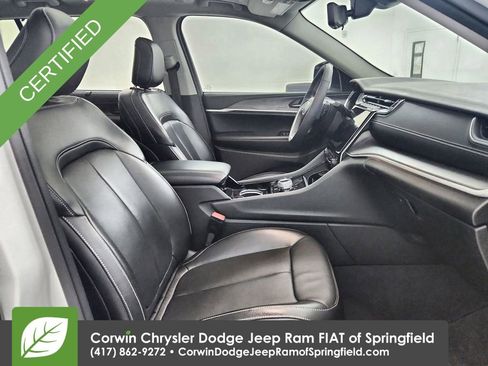 Certified 2023 Jeep Grand Cherokee L Limited w/ Luxury Tech Group II AWD/4WD image 33