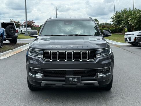 Used 2023 Jeep Wagoneer L Series II AWD/4WD image 8