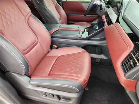 Certified 2025 INFINITI QX80 Autograph w/ Premium Cargo Package image 14