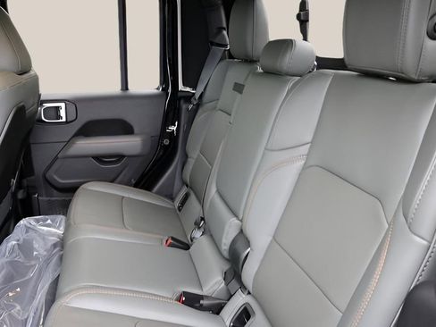 New 2026 Jeep Gladiator Mojave AWD/4WD image 17