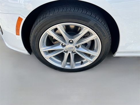 Used 2023 Cadillac CT4 Luxury w/ Sun And Sound Package image 32