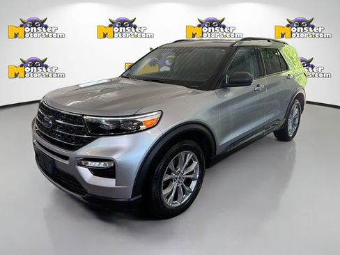 Used 2023 Ford Explorer XLT AWD/4WD image 1