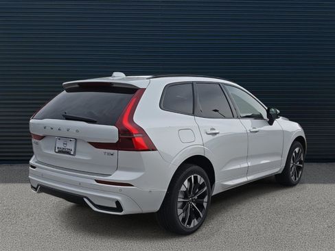 New 2026 Volvo XC60 T8 Plus w/ Protection Package Premier image 5