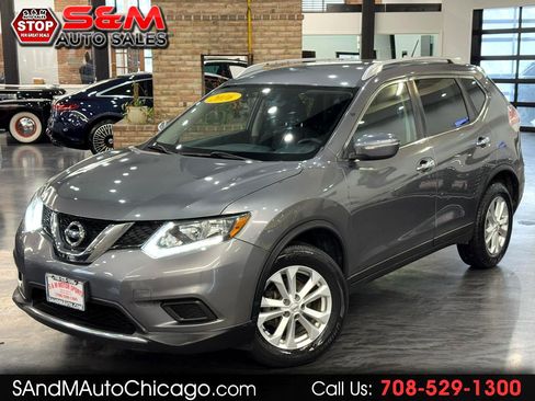Used 2016 Nissan Rogue SV image 1