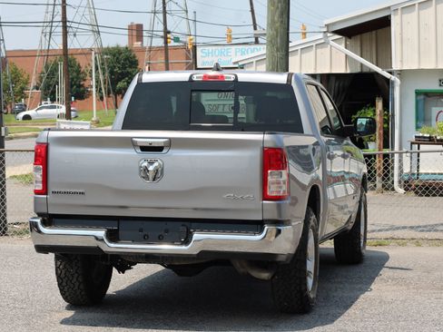 Used 2019 RAM 1500 Big Horn AWD/4WD image 8