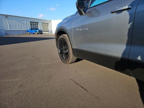 Used 2024 Chevrolet Blazer LT image 11