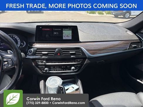 Used 2018 BMW 530e xDrive AWD/4WD image 17