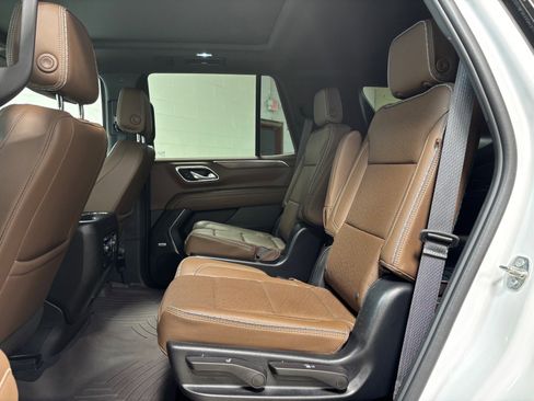 Used 2023 Chevrolet Tahoe High Country w/ Premium Package AWD/4WD image 26