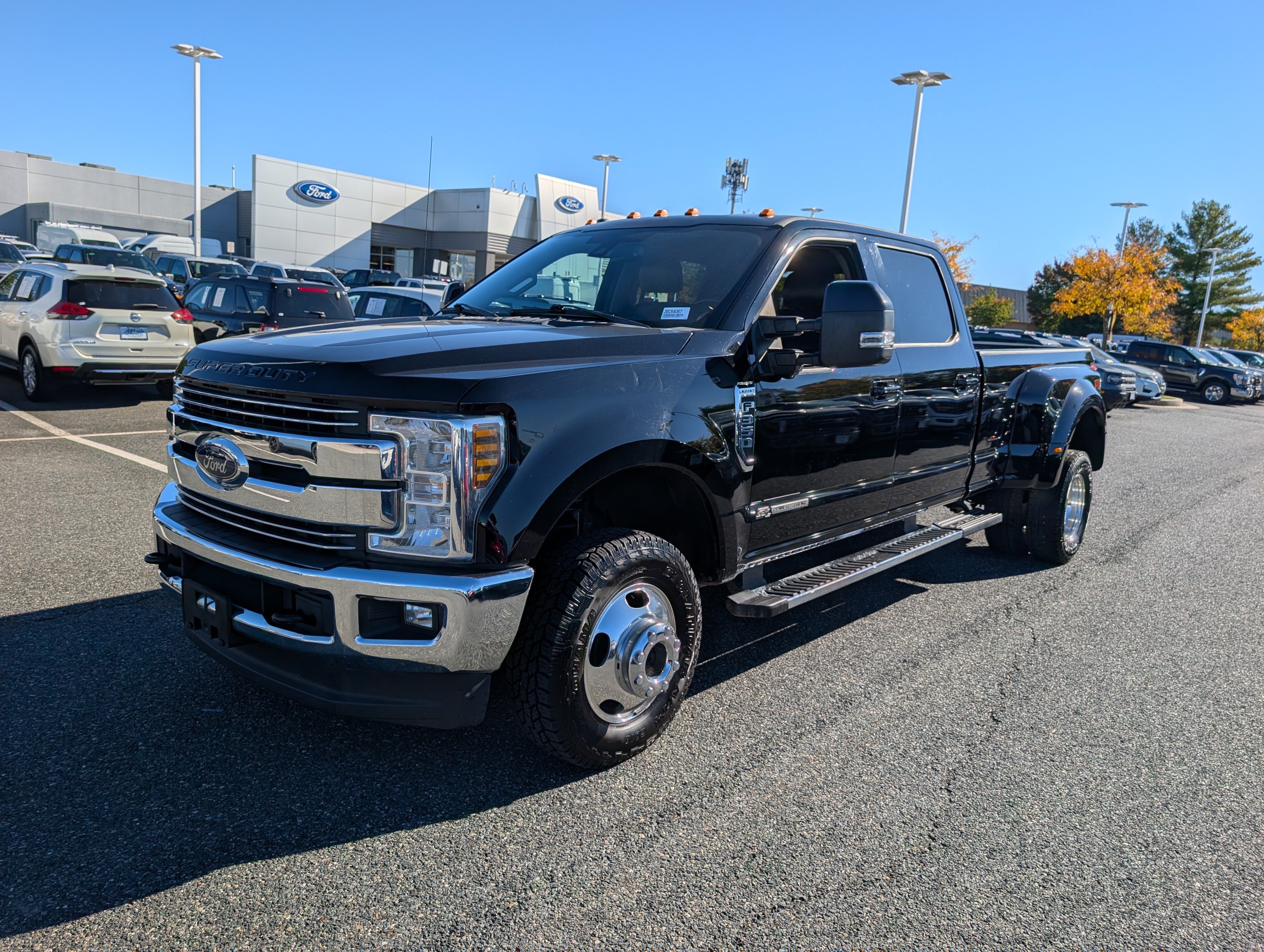 Certified 2018 Ford F350 Lariat w/ Tow Technology Bundle AWD/4WD image 8