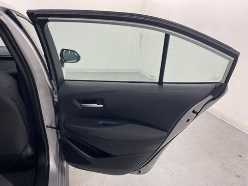 Used 2026 Toyota Corolla SE FWD image 31