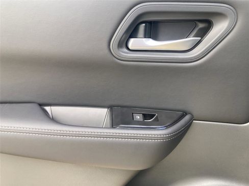 New 2026 Nissan Rogue SV image 27