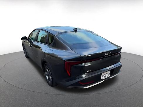 Used 2025 Kia K4 LXS image 11