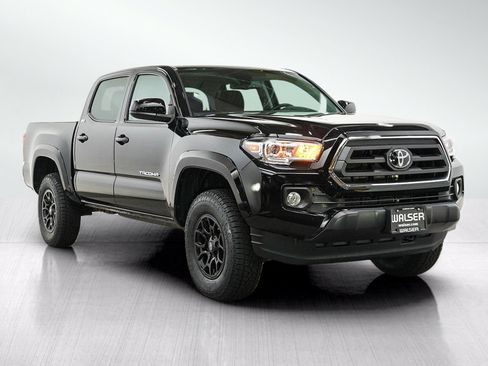 Used 2022 Toyota Tacoma SR5 AWD/4WD image 7