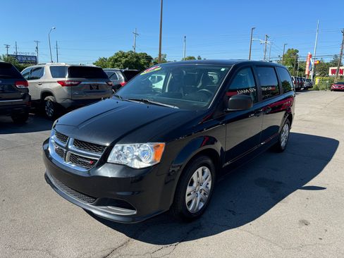 Used 2019 Dodge Grand Caravan SE image 7