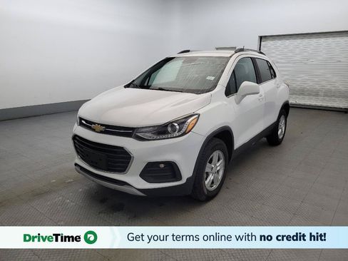 Used 2018 Chevrolet Trax LT AWD/4WD image 1
