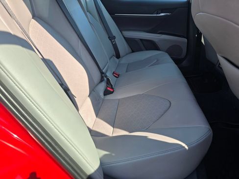 Used 2019 Toyota Camry XSE FWD image 13