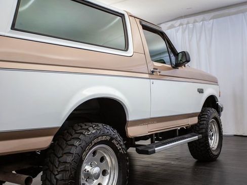 Used 1996 Ford Bronco XLT image 29