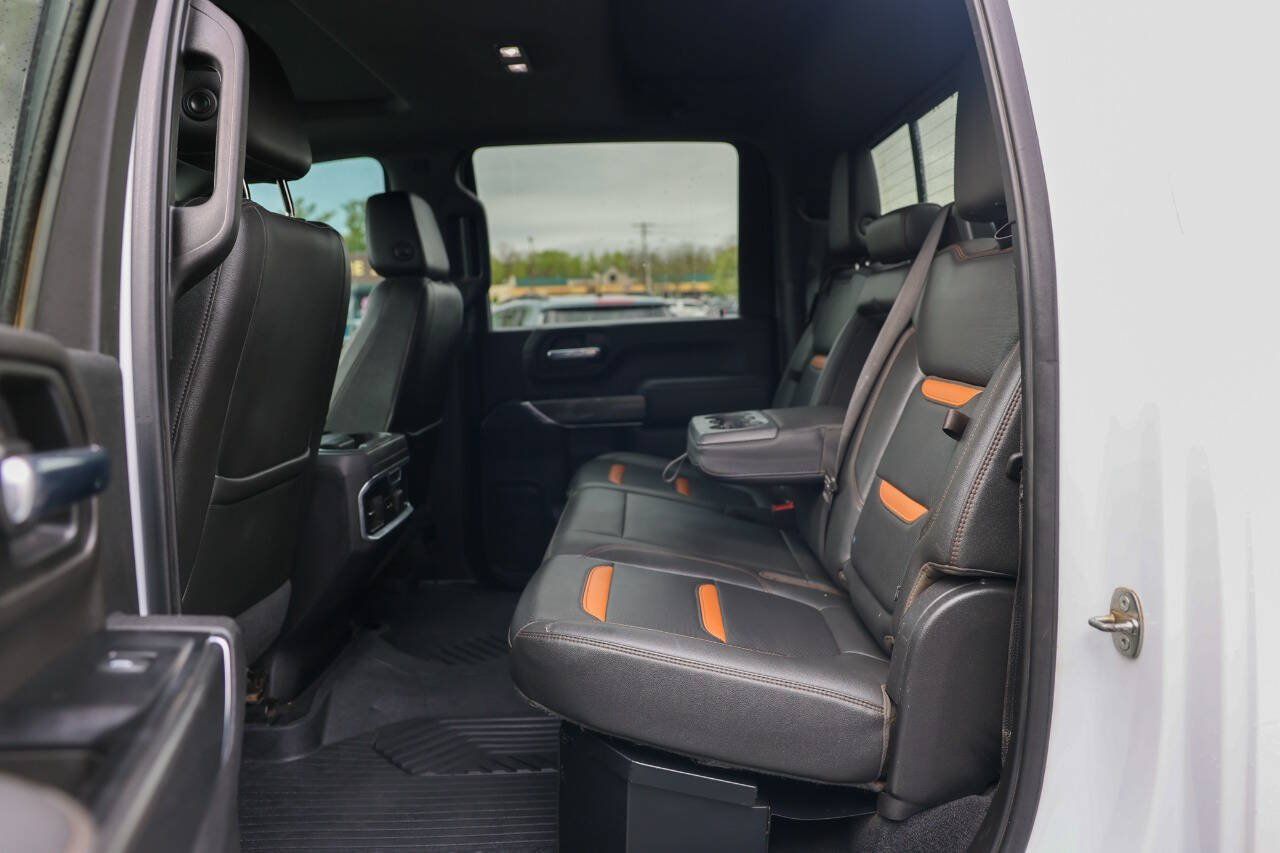 Used 2020 GMC Sierra 2500 AT4 w/ AT4 Premium Package AWD/4WD image 18