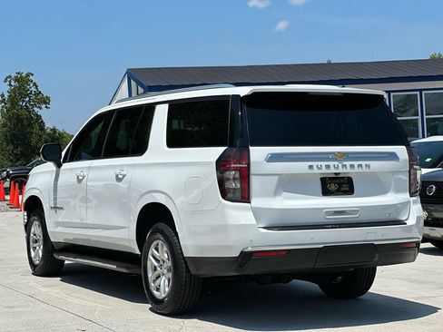 Used 2021 Chevrolet Suburban LT RWD image 5