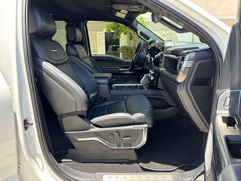 Certified 2025 Ford F250 Platinum AWD/4WD image 7