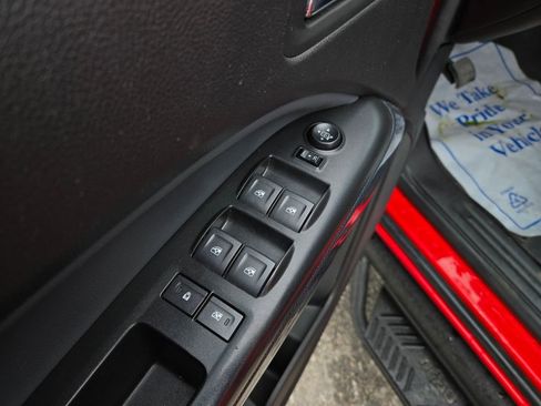 Used 2019 Chevrolet Colorado Z71 image 12