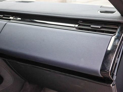 Certified 2024 Land Rover Range Rover Sport SE image 13