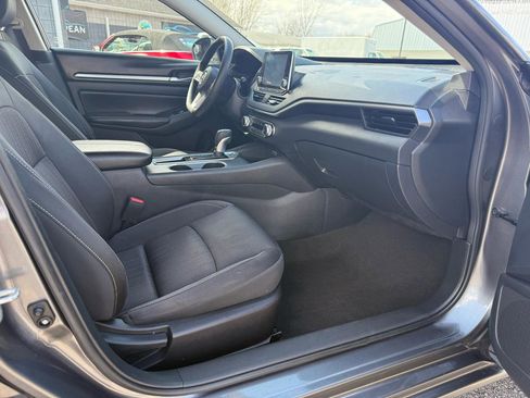 Used 2022 Nissan Altima 2.5 SV image 10