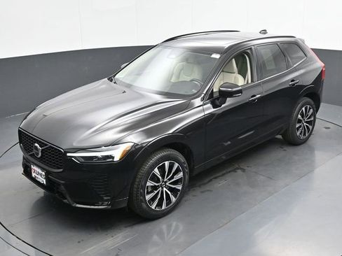 Used 2023 Volvo XC60 B5 Plus w/ Protection Package Premier image 41
