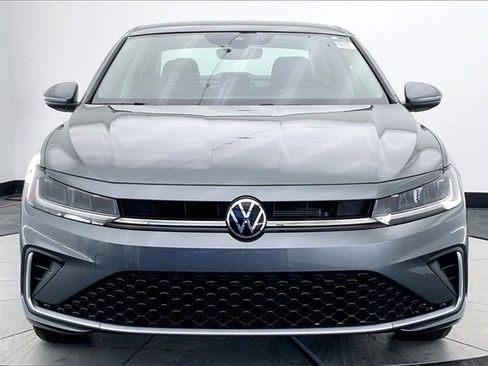 New 2026 Volkswagen Jetta SE image 3