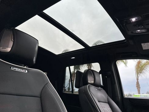 Certified 2025 GMC Yukon AT4 Ultimate image 19