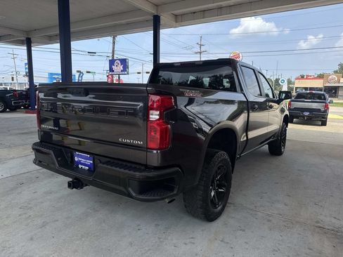 Used 2023 Chevrolet Silverado 1500 Custom Trail Boss AWD/4WD image 8