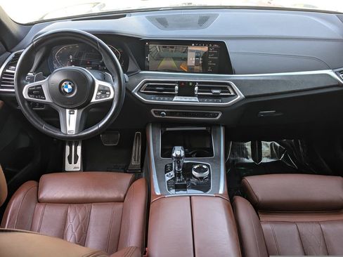 Used 2022 BMW X5 xDrive40i w/ M Sport Package image 2