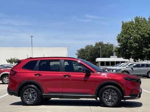 Used 2026 Honda CR-V TrailSport image 3